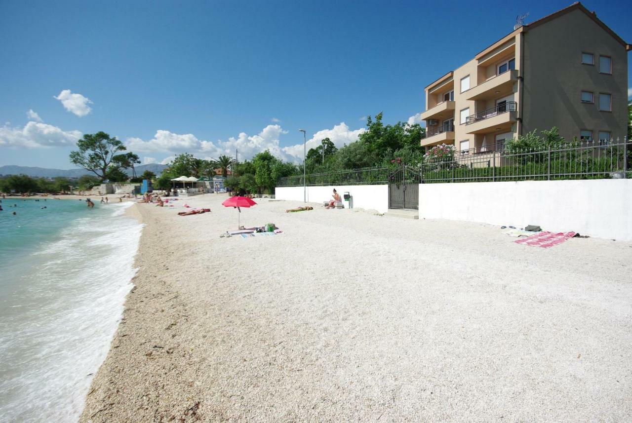 Apartments Cappuccino Подстрана Экстерьер фото