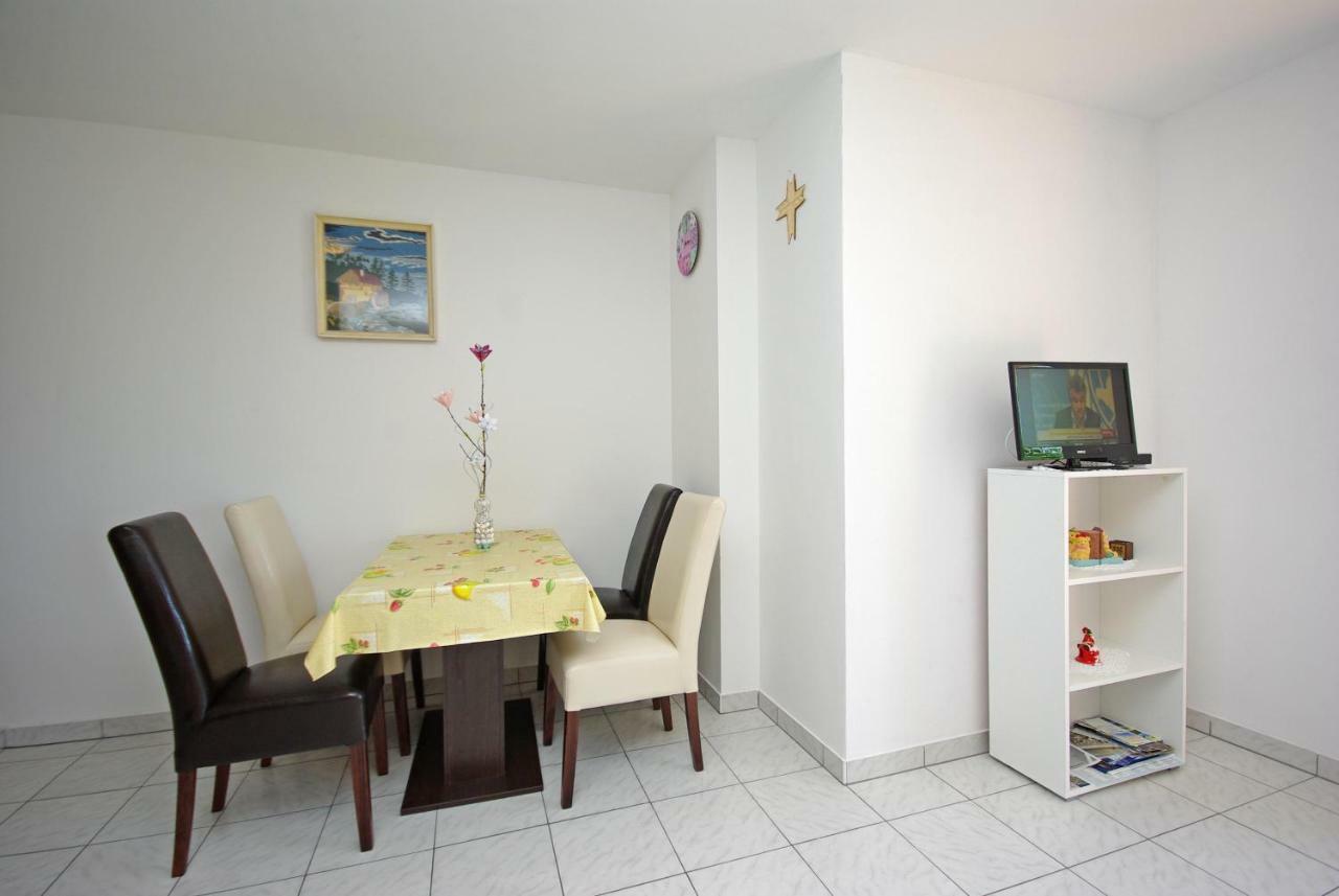 Apartments Cappuccino Подстрана Экстерьер фото